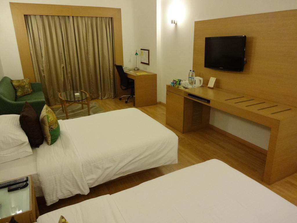 Lemon Tree Premier Hitec City Hyderabad Exteriör bild