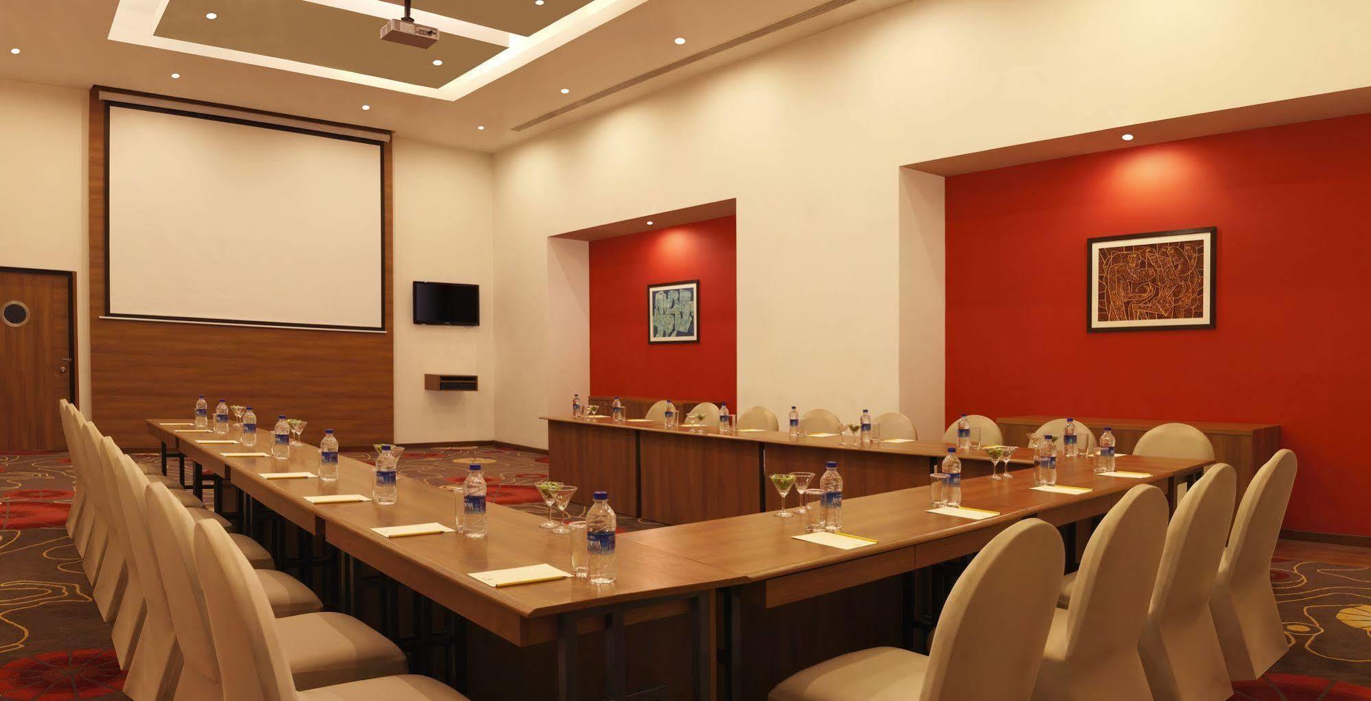 Lemon Tree Premier Hitec City Hyderabad Exteriör bild